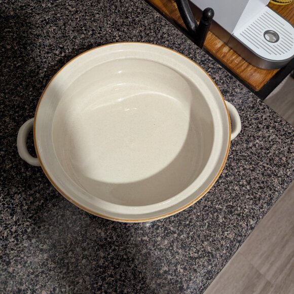 International Heartland casserole dish - Picture 3 of 4